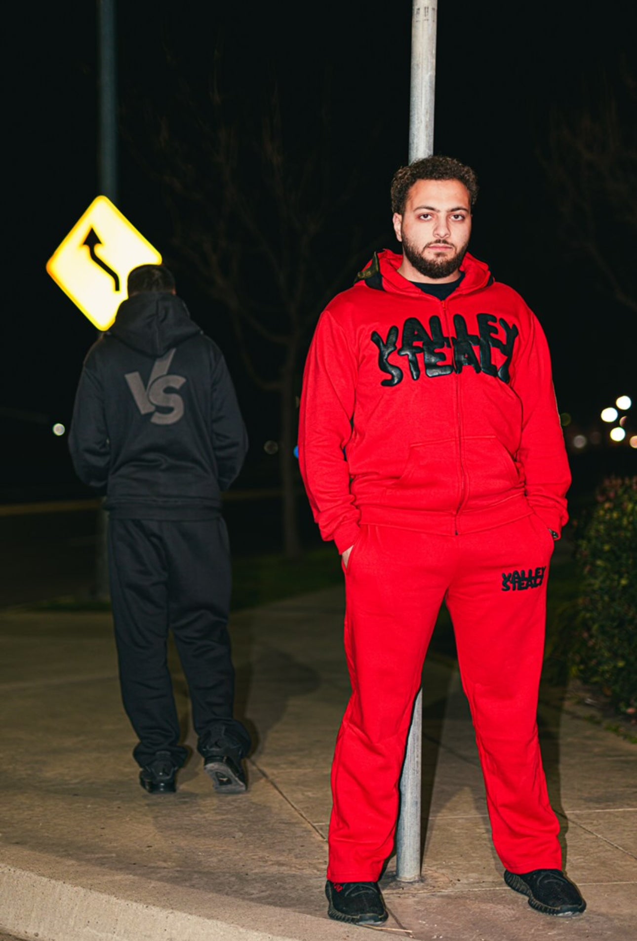 THE BOUNCE BACK HOODIE RED/BLACK